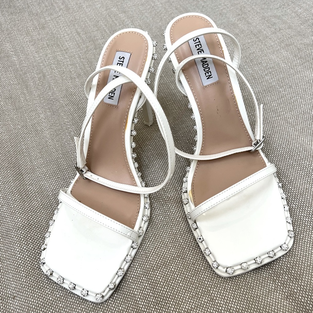 Steve Madden Zelle White Sandals
